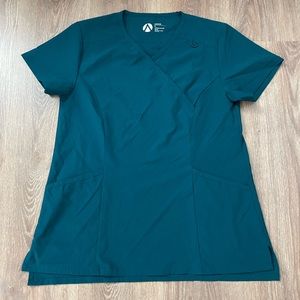 Women’s Medium Green Adar Scrub Top